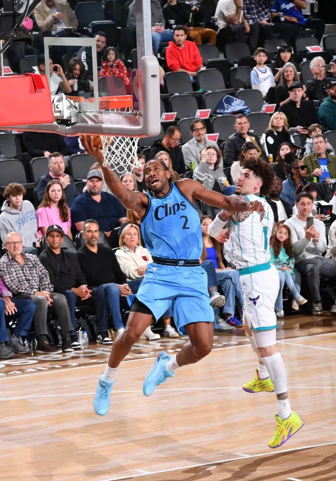 开云在线登录界面-勇士技术犯规送分,海港主帅怒摔战术板!!